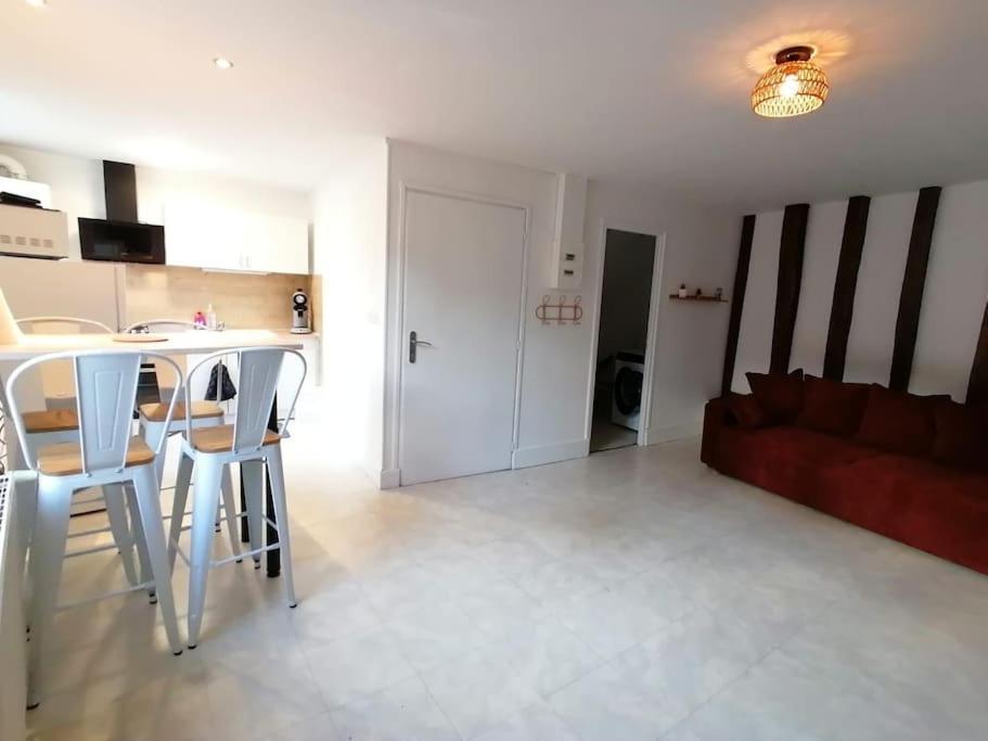 Chill 4 Pers Boite A Cle 24 Sur 7 Netflix & Wifi * Joinville