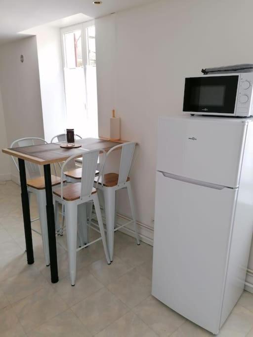 Chill 4 Pers Boite A Cle 24 Sur 7 Netflix & Wifi Apartment